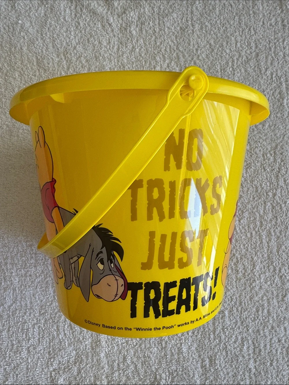 Disney Yellow Winnie the Pooh Halloween Candy Bucket with Tigger, Pooh & Friends